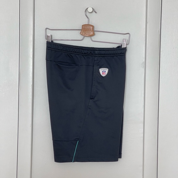 Nike Black Philadelphia Eagles Sideline Coaches Dry Performance Shorts Size S - Picture 3 of 9